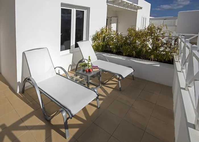 Flower Lanzarote * بلايا هوندا